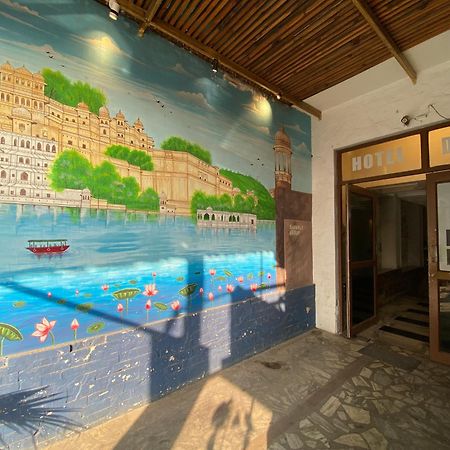 Hotel Damanis Udaipur Eksteriør billede