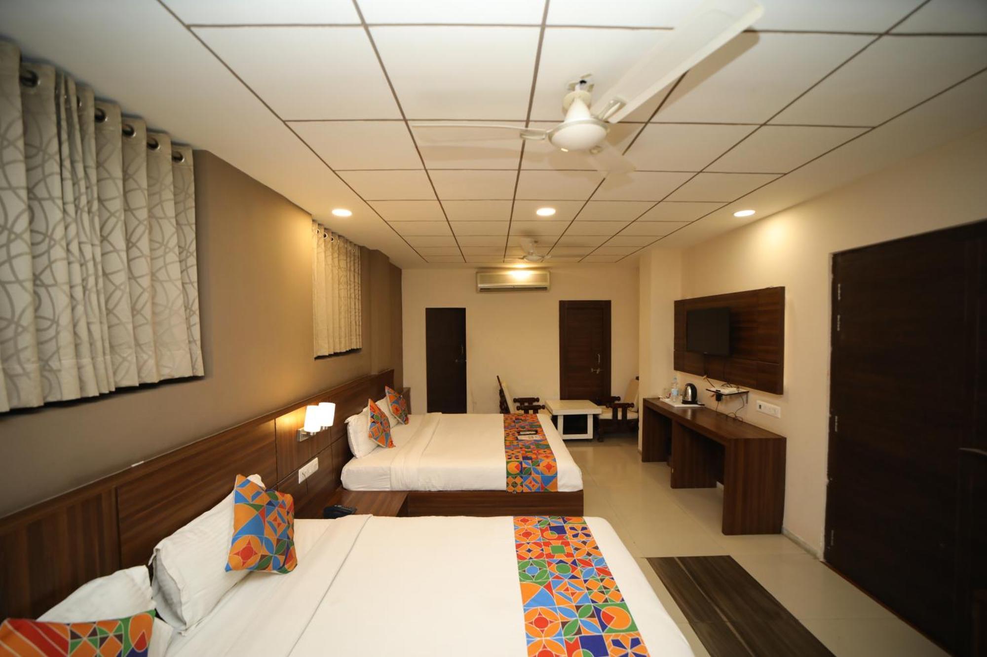 Hotel Damanis Udaipur Eksteriør billede