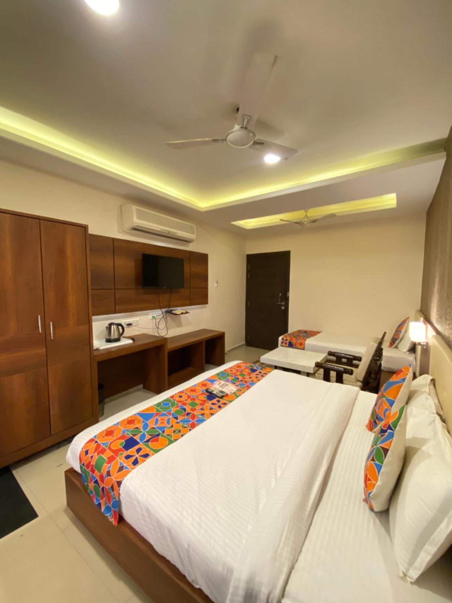 Hotel Damanis Udaipur Eksteriør billede