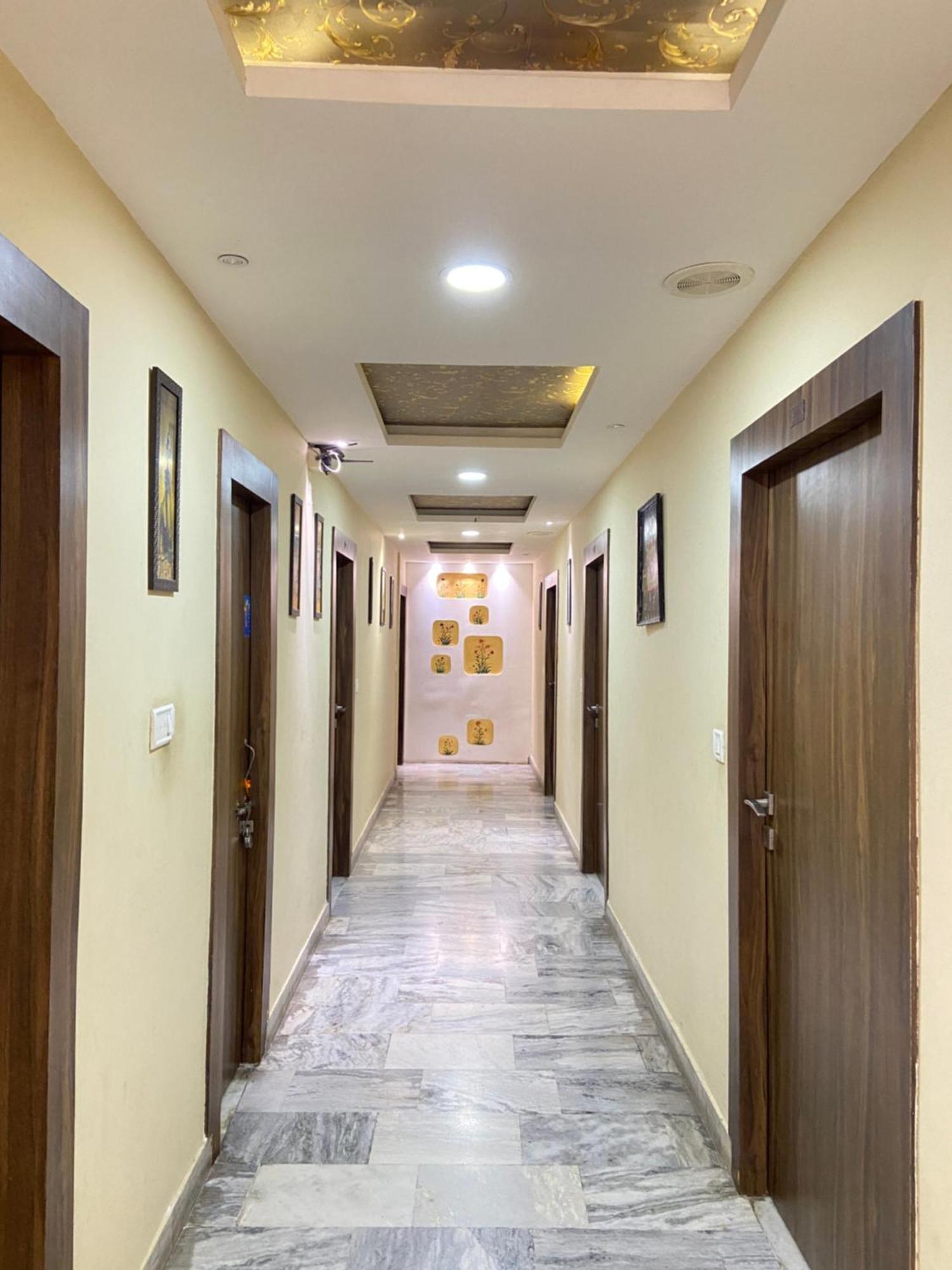 Hotel Damanis Udaipur Eksteriør billede